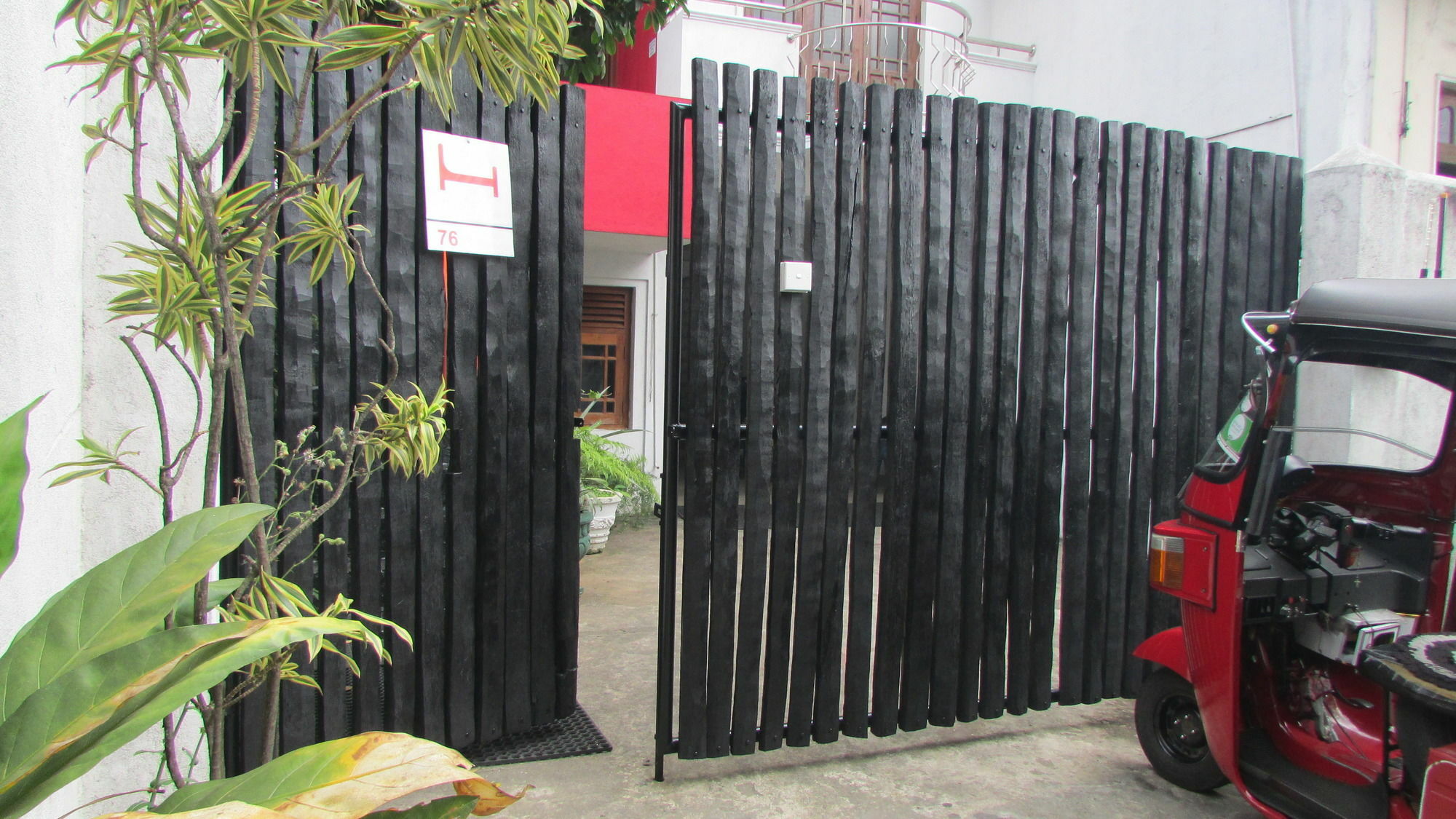 Kandy Walkers Hostel Tennekumbura Eksteriør bilde